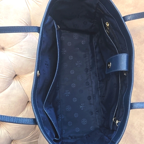 Tory Burch Caitlin Navy Hudson Bay Blue Saffiano leather tote - Picture 8 of 12
